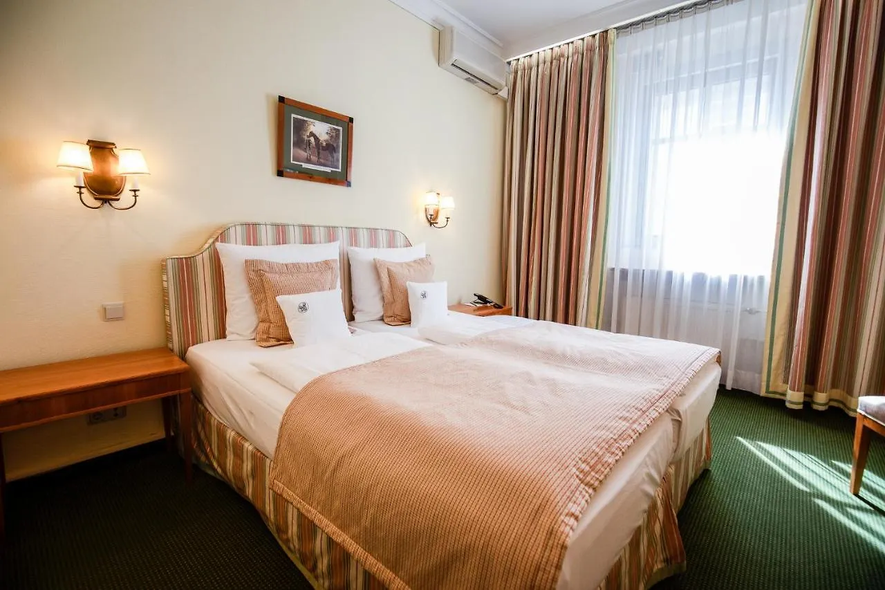 Romantik Hotel Zur Post Fuerstenfeldbruck 4*,